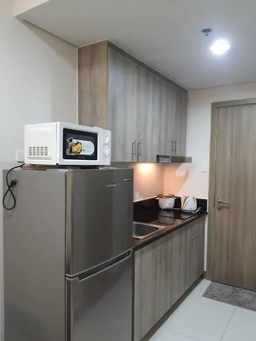 Eugennie'S Place - Coast Residence Manila Apartment